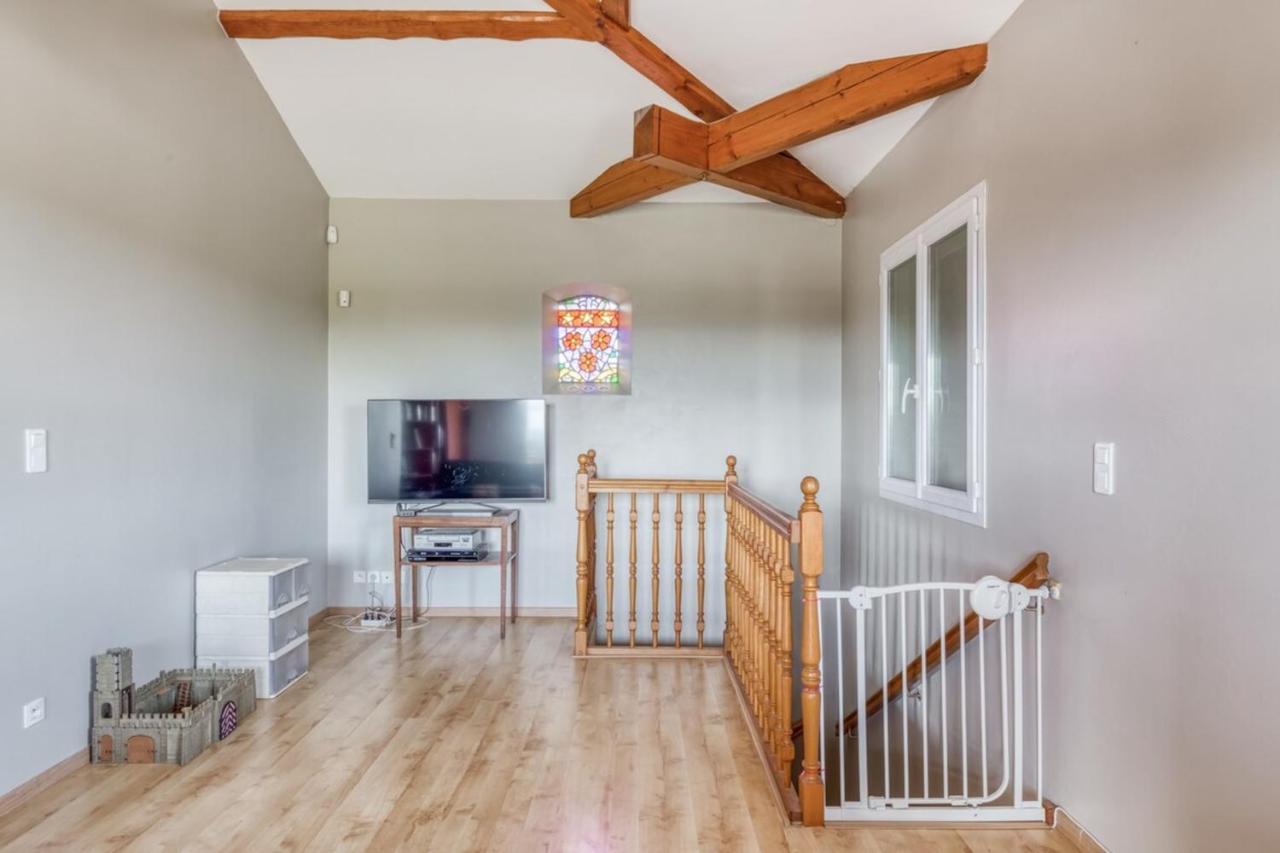 Family Villa At 1H15 From Lyon Precieux Екстериор снимка