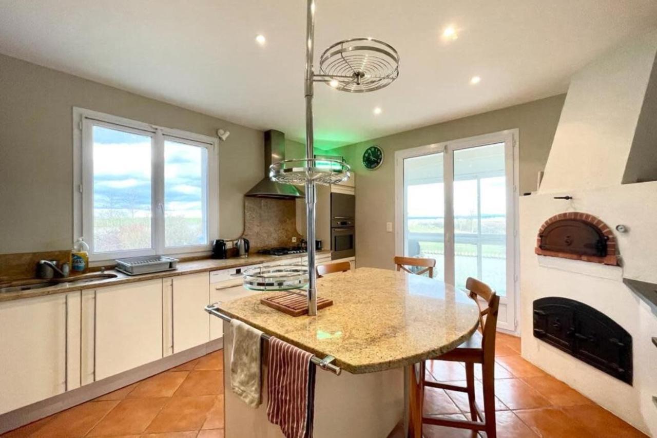 Family Villa At 1H15 From Lyon Precieux Екстериор снимка
